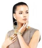 وش أسوي : لمزيد من الأنوثة ارتدي الذهب