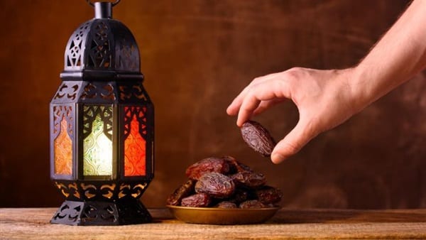 تفسير حلم الافطار في رمضان في المنام