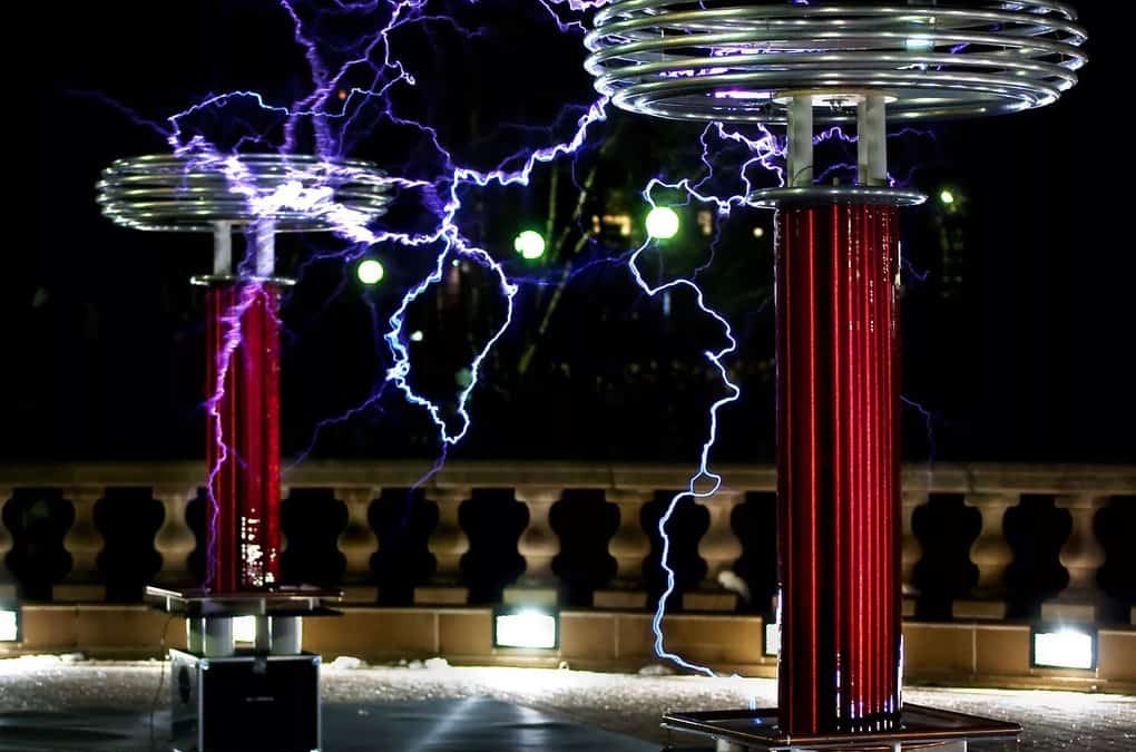 وش اسوي : 10 أفكار بارعة لنيكولا تيسلا من شأنها أن تفجر عالم التكنولوجيا