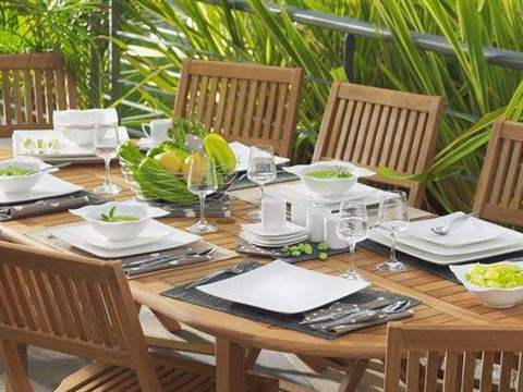 تفسير رؤية طاولة خشب في المنام للمتزوجة والحامل والعزباء